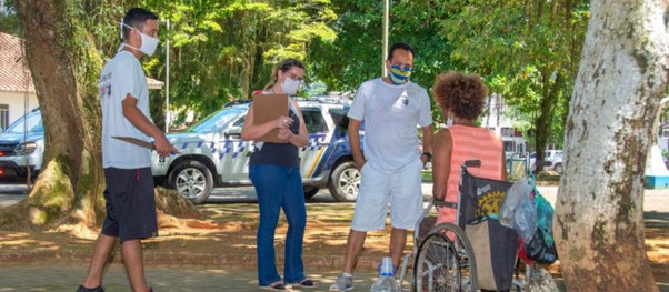 Assistência Social reforça acolhimento à população de rua durante o inverno, em Ubatuba