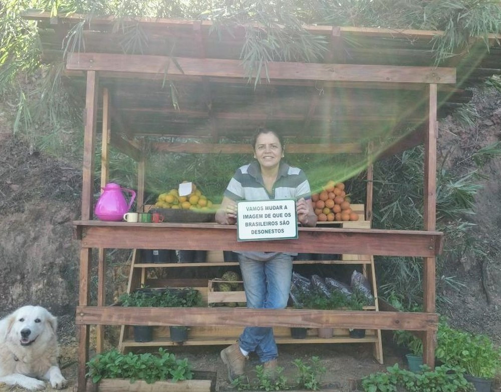 Aposentada de São José cria 'barraca da confiança' (Foto: Arquivo pessoal/ Denise Vilhena)