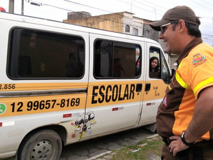 Prefeitura de Caraguatatuba e transportadores escolares se reúnem para tratar de melhorias nos servi