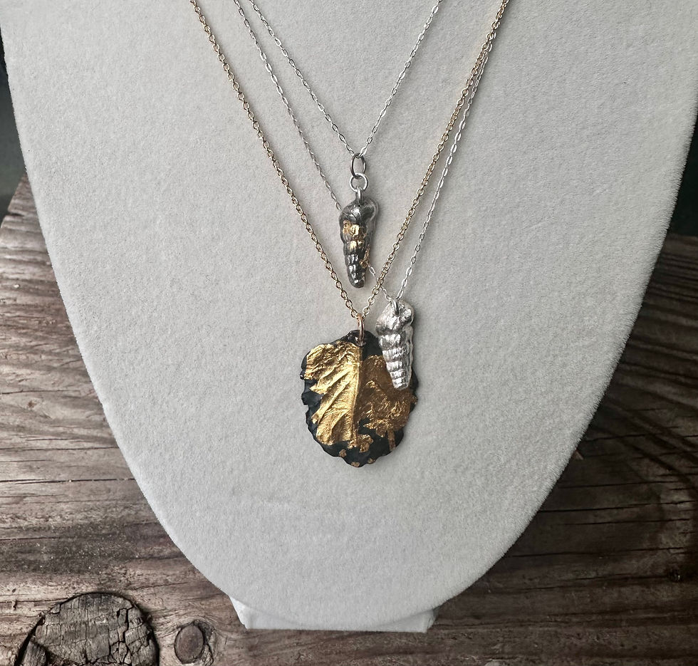 Thumbnail: Keum-boo Leaf Necklace