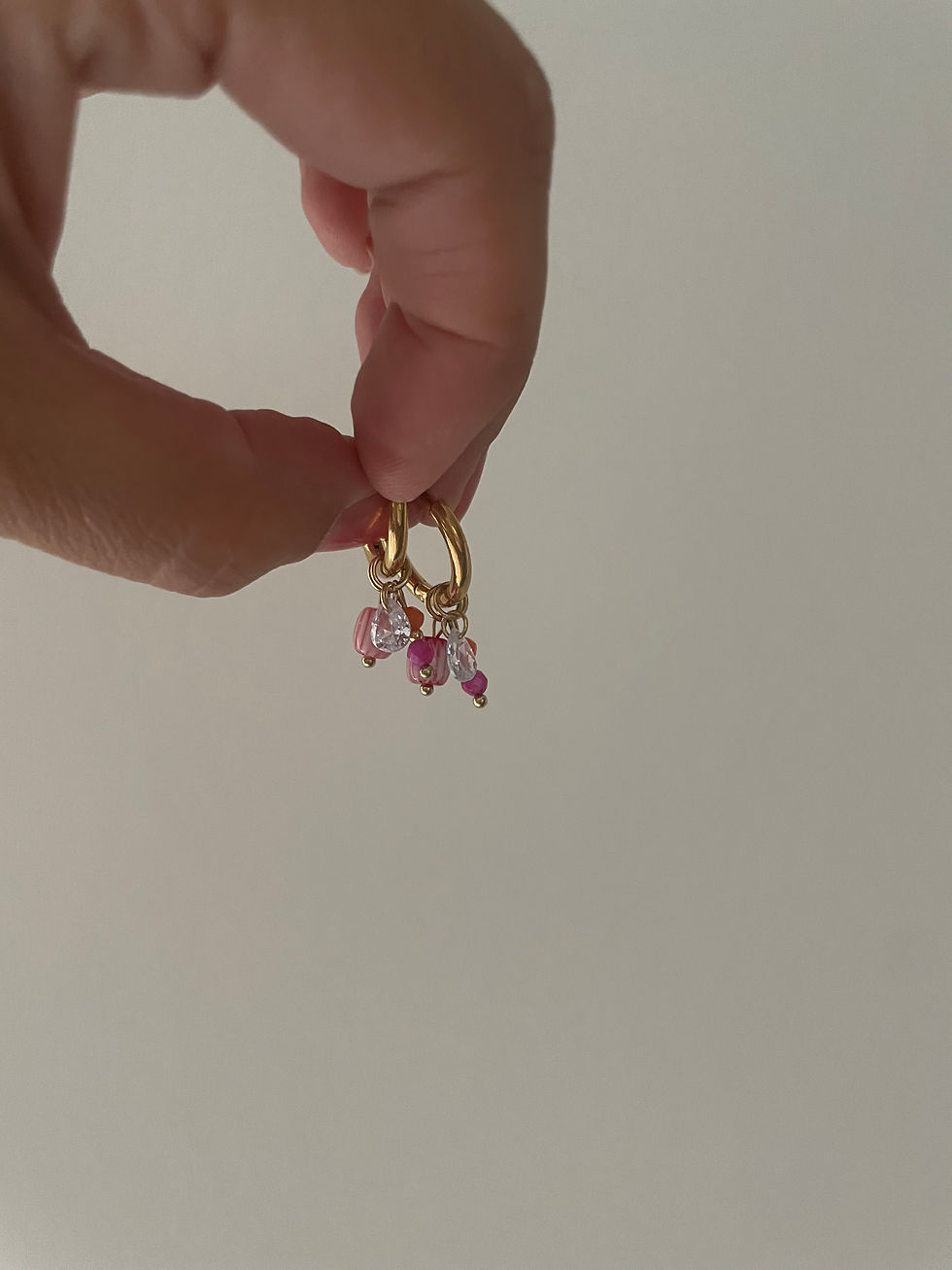 Thumbnail: Stainless steel oorringen met 3 bedeltjes