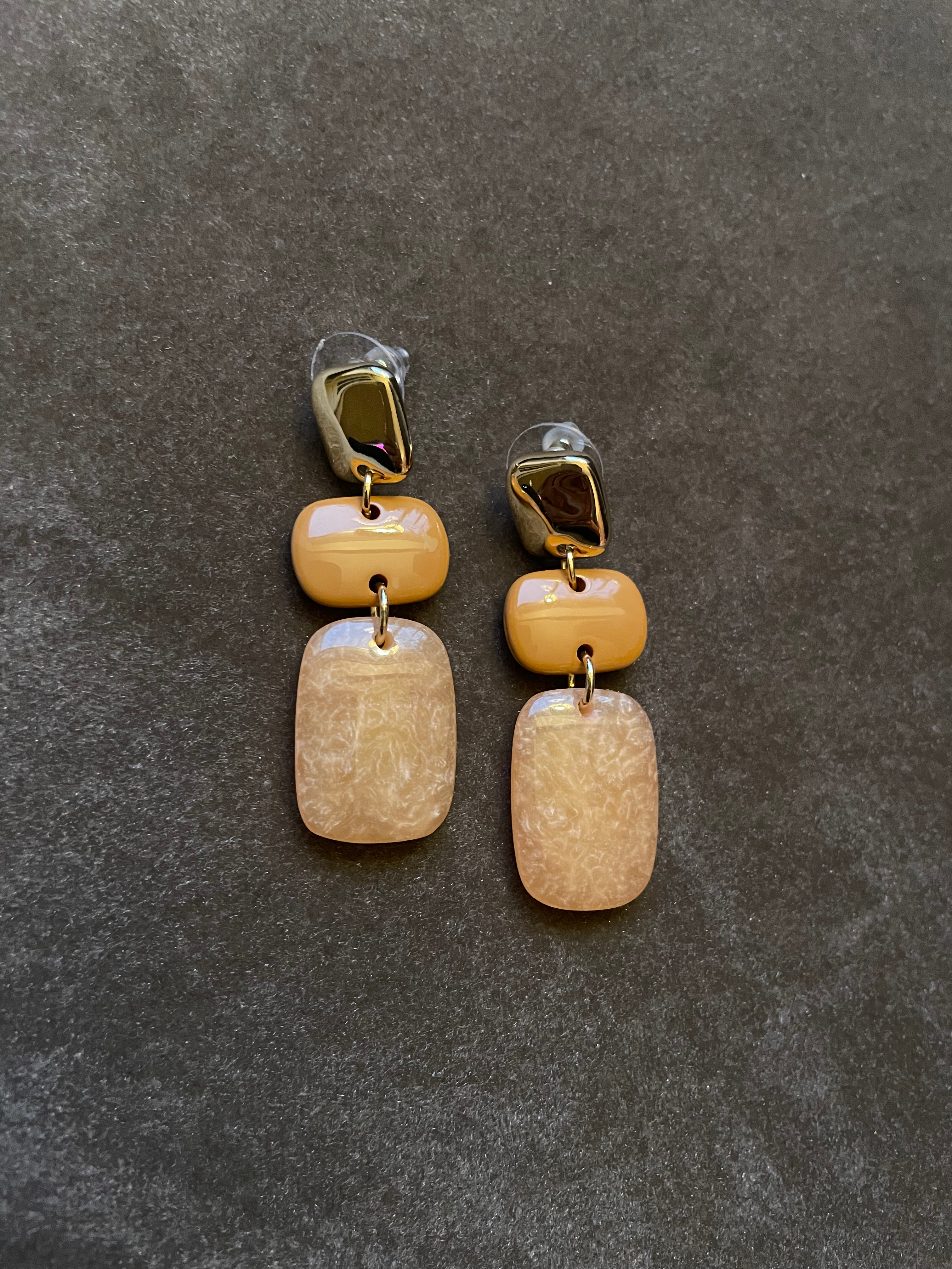 Oorbellen Goud_Beige