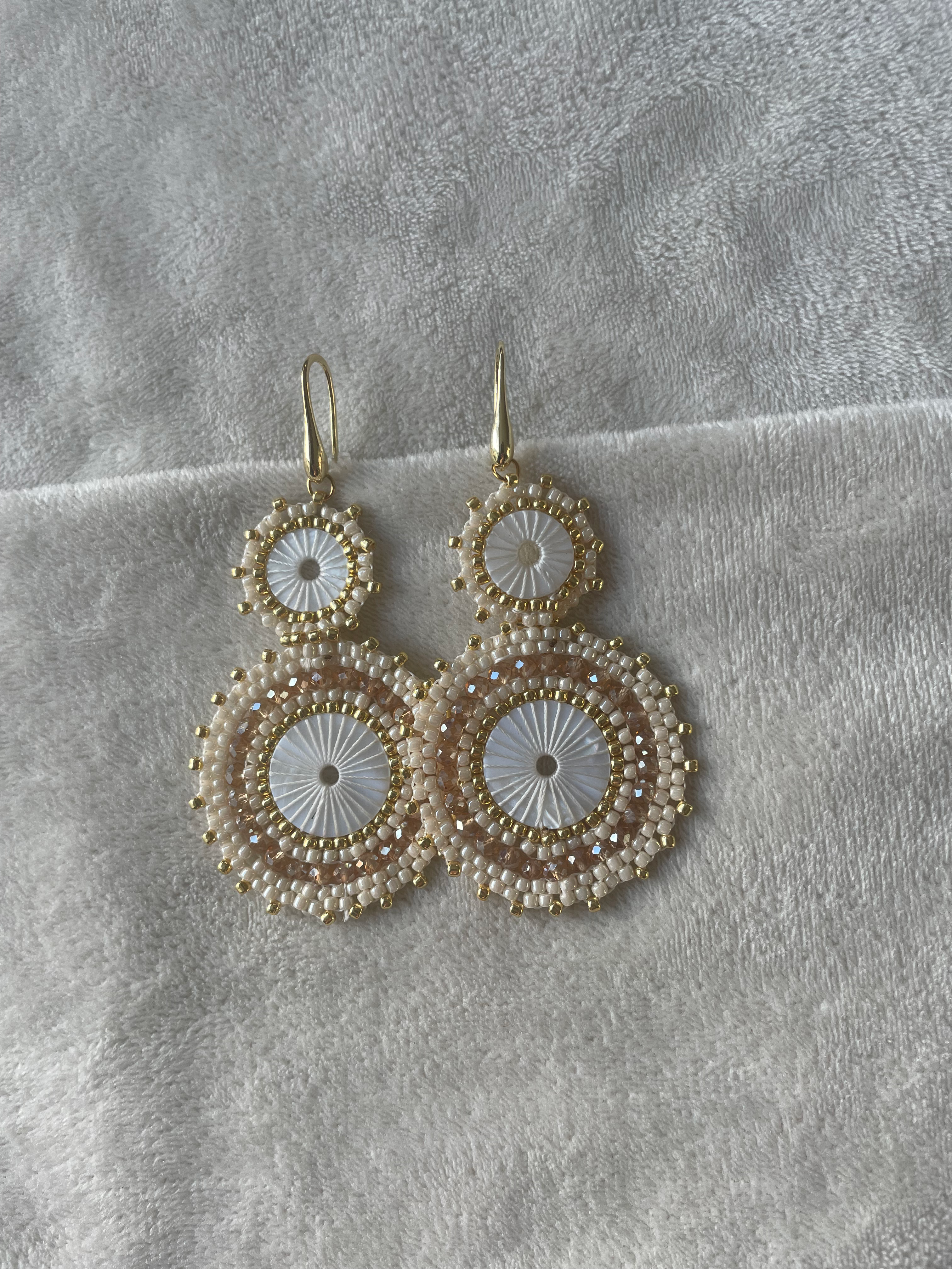 Statement oorbellen neutraal 