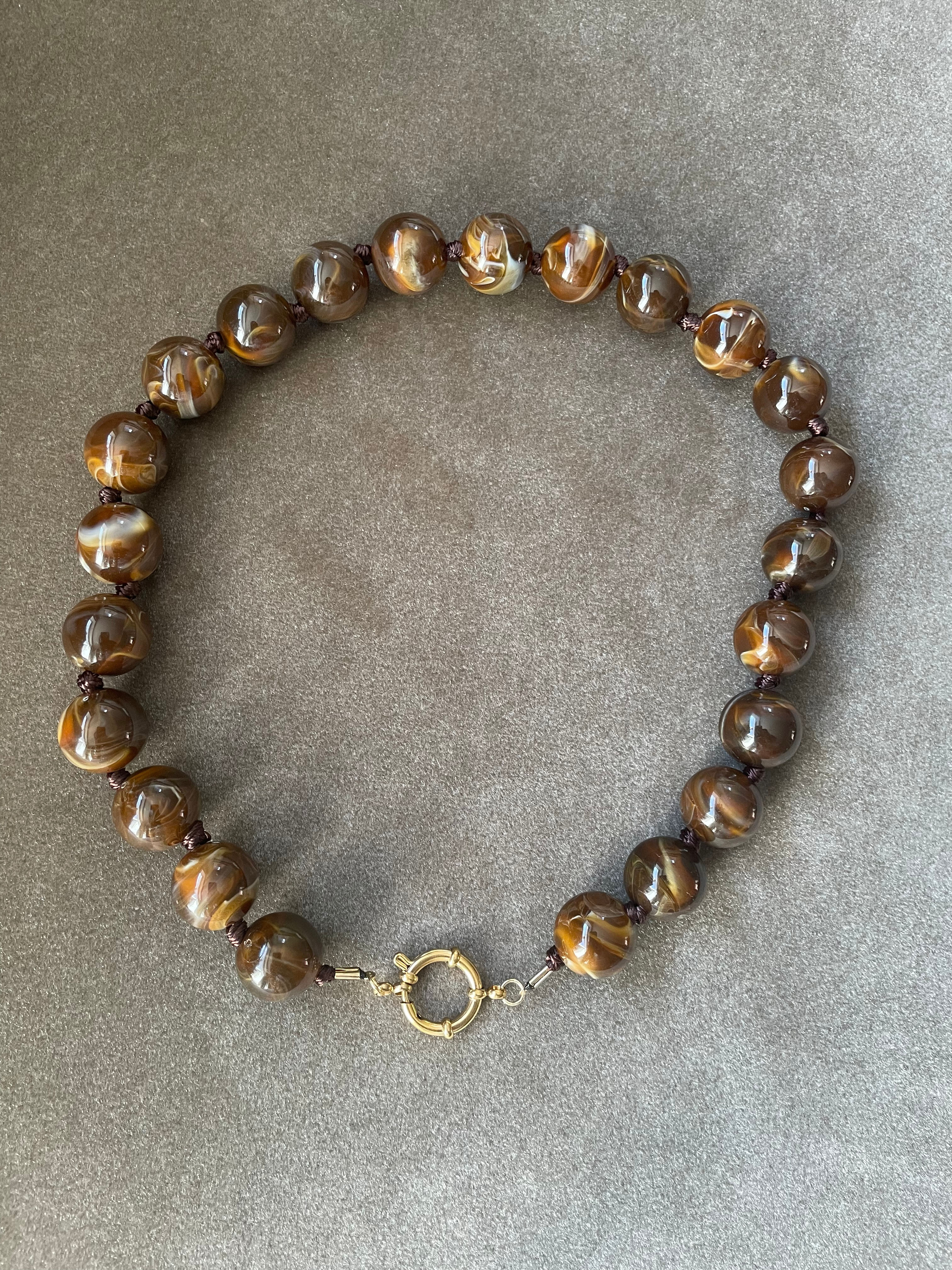 Ketting bruin gevlekte kraal met ronde sluiting 