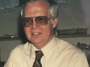 Stuart William Smith 1936-2026