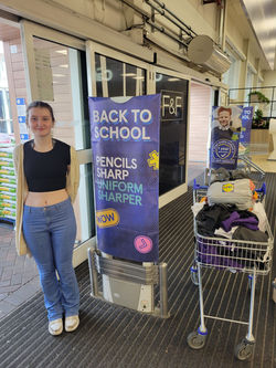 Uniform Tesco