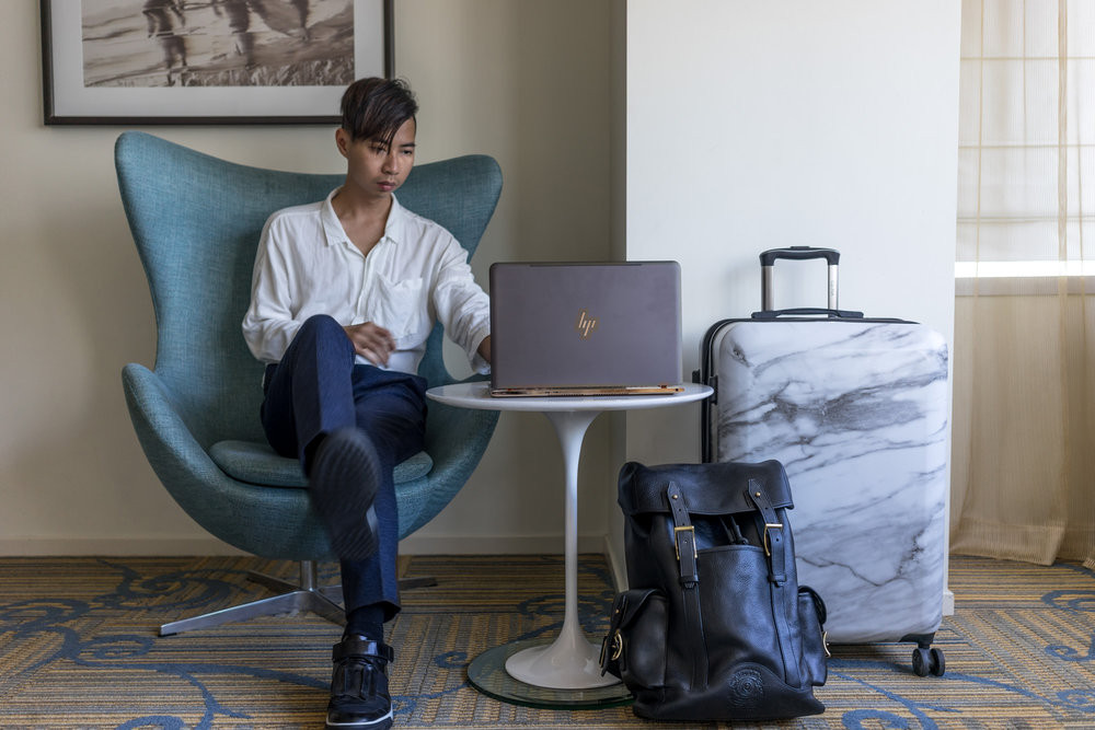 Grey, gold and incredibly chic. Tommy's HP Spectre review blew away the comment feed on MYBELONGING.com!