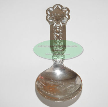 Skje fra Askim gummivarefabrik