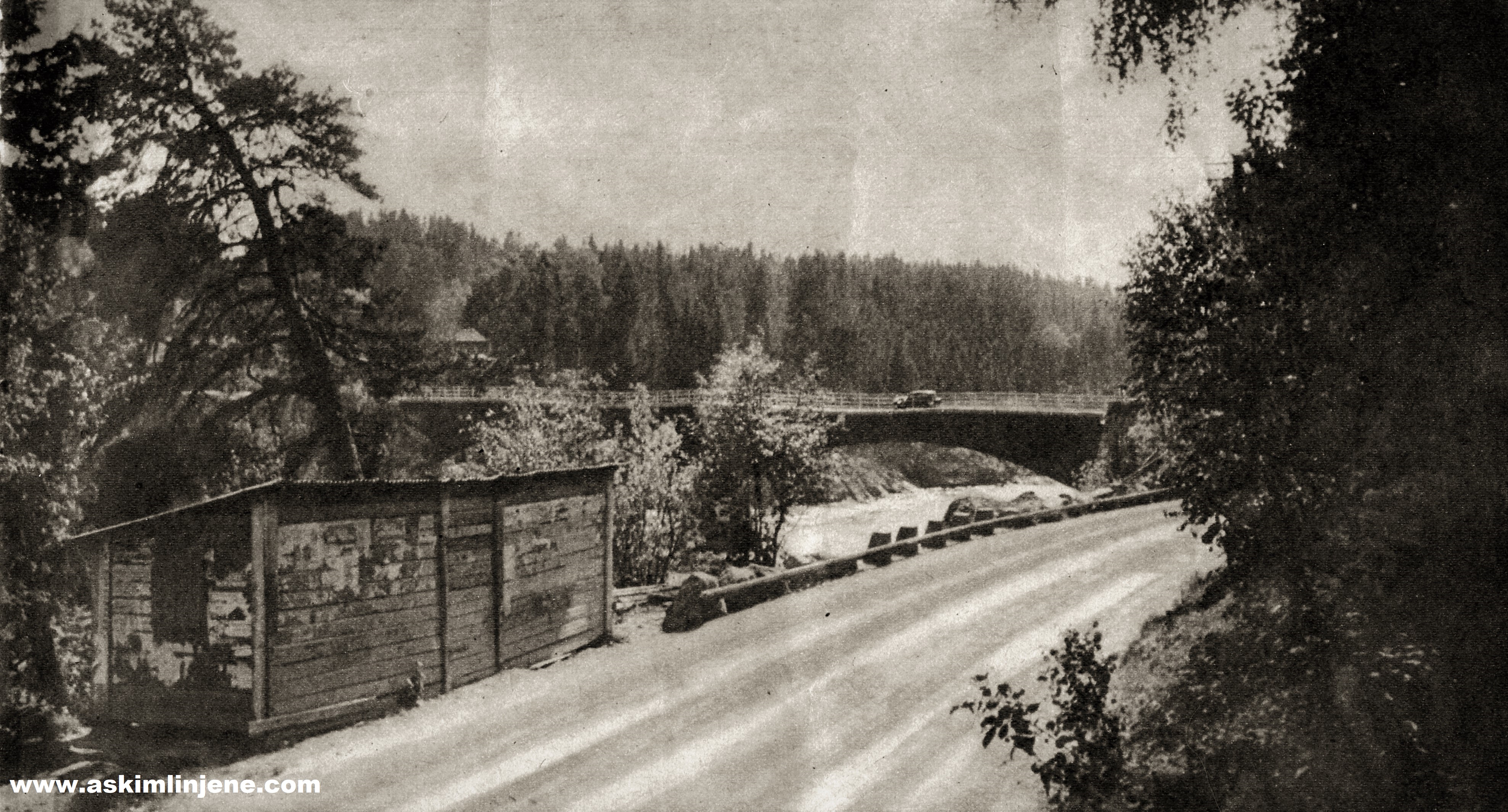 Fossumbrua sett fra Spydebergsiden