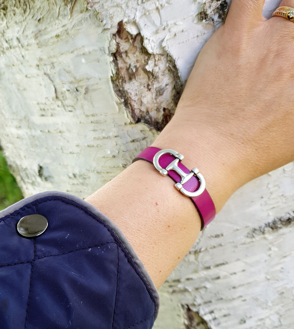 Miniature : Bracelet MORS en cuir au choix