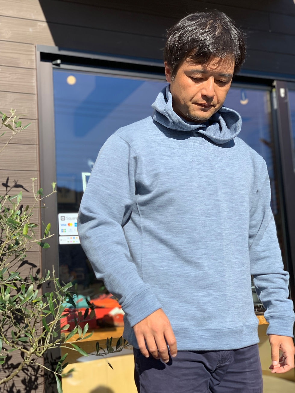 サムネイル： yetina light hoodie