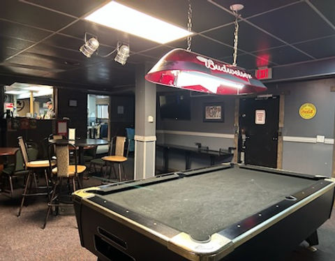 pool table inside pub or sports bar inside Pub on Main at the Rycroft Hotel