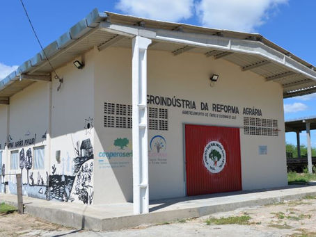 Agroindústria em área de reforma agrária está parada desde a inauguração e frustra trabalhadores rur