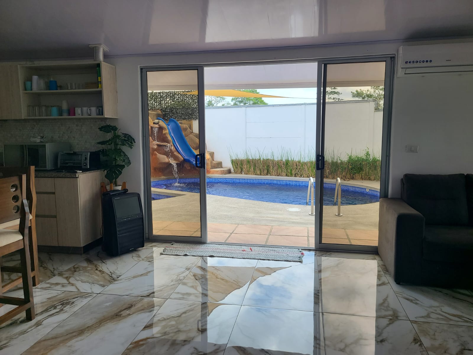 Spacious Home 2 Bedrooms 2 Bathrooms w/ Pool in Thiales–Rio Celeste