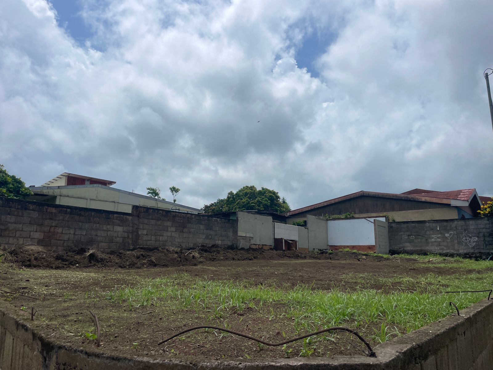 Lot of 294 M2 (0,07 Acre)  with mountain in downtown Tilaran 