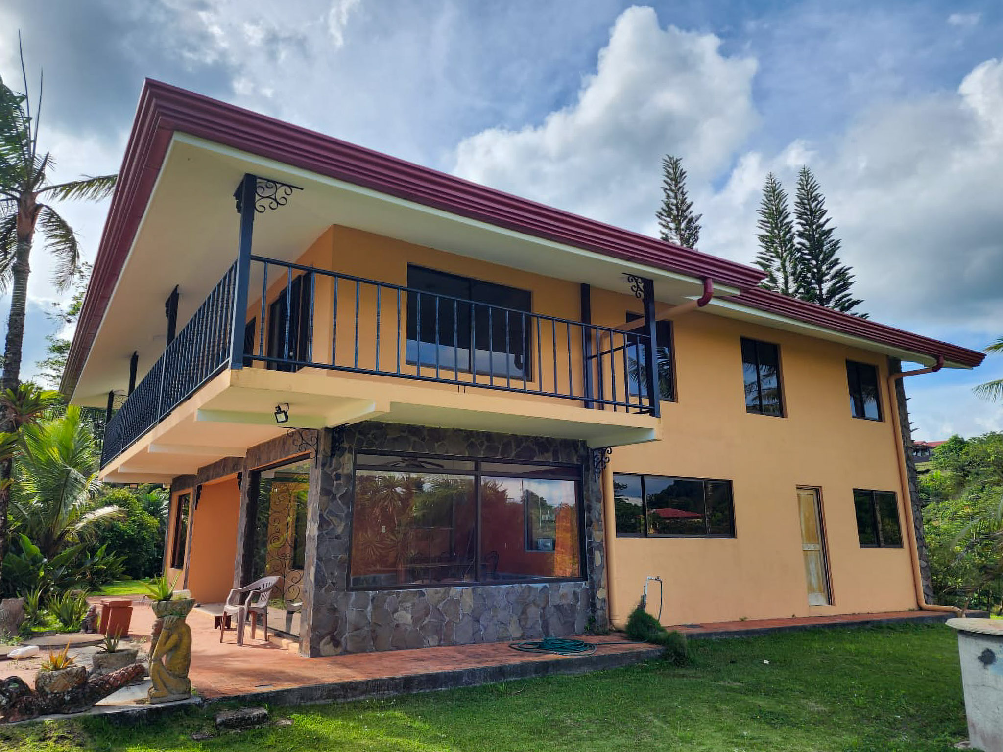 Lake view Residence 6 BD/5BA with Commercial Opportunity