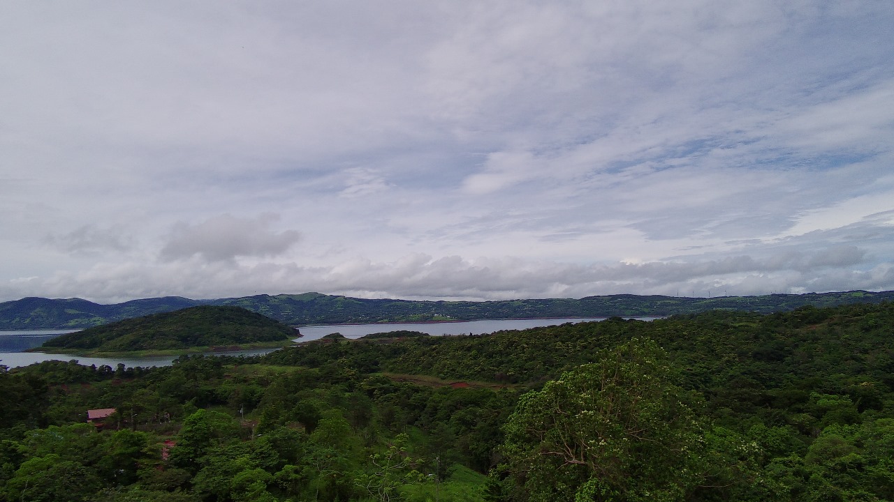 Beautiful 4055 m2 (1.00 Acre) Lolt w/ Amazing Lake Arenal Views in El Aguacate 