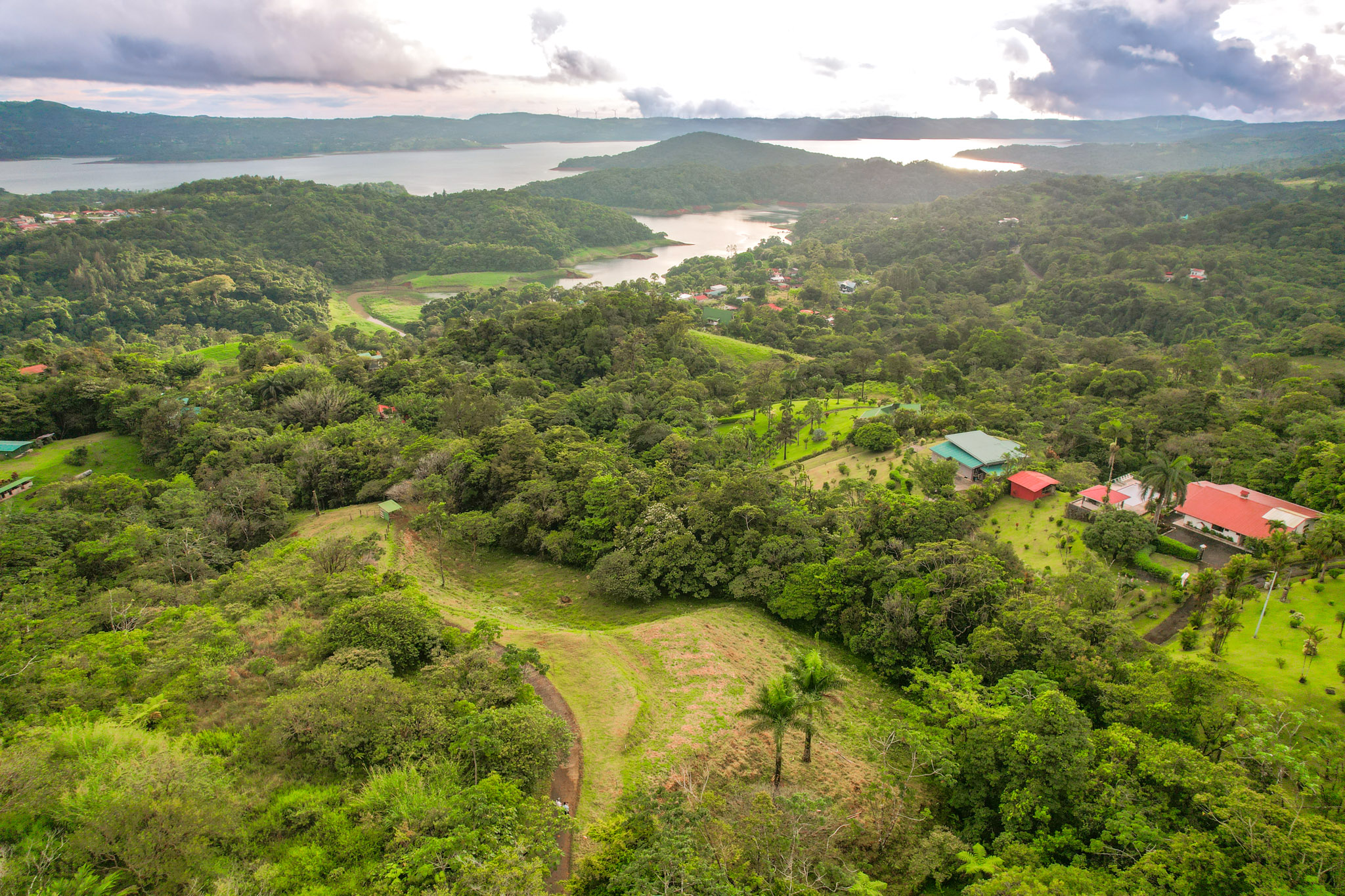 Elegant Lakeside Living: Exclusive Lots in Nuevo Arenal