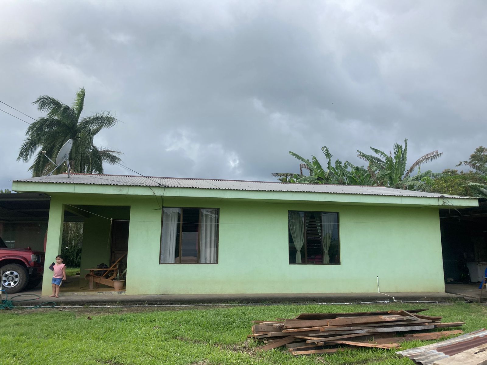 Lovely, 3 BD, 1 BA Home on a 680 m2 (0,16 Acres) lot in Nuevo Arenal 