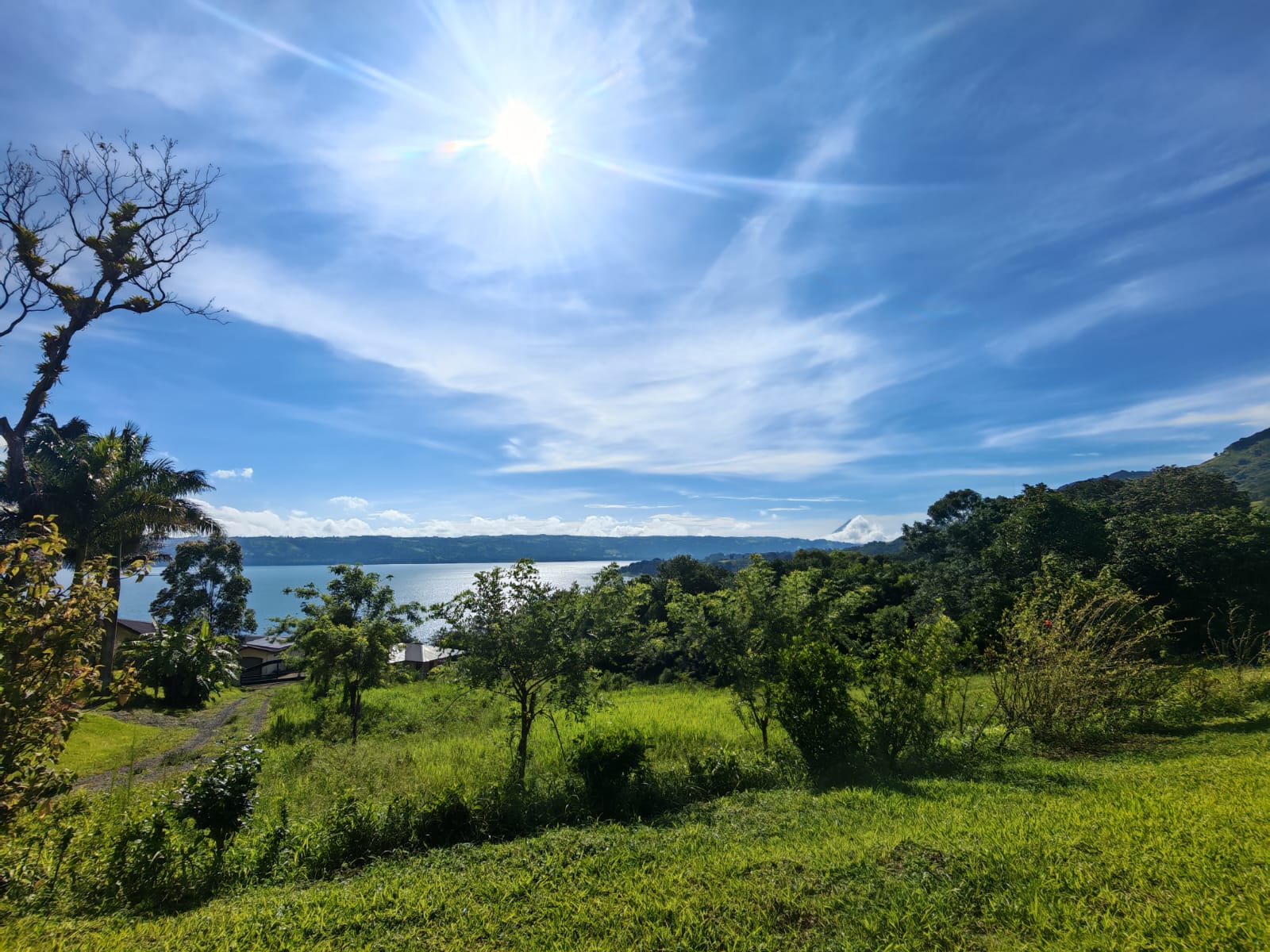 Beautiful 5,058 m² (1.25-Acre) Lot w/ Lake & Volcano View In Tronadora