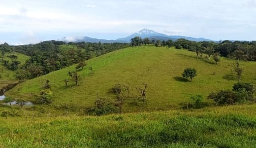 Beautiful 7-hectare lot with breathtaking views in Arenal