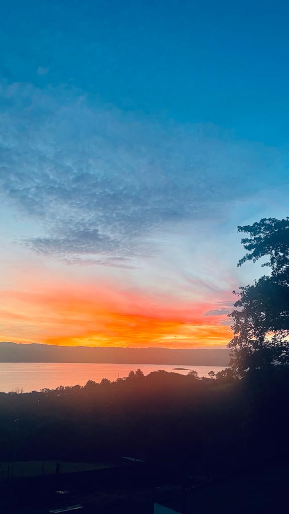 24,500 m2 Lot with Spectacular Lake and Volcano Views in Tronadora