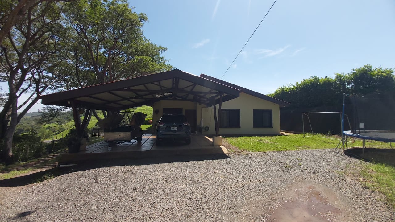 Lovely Home 4 Bedroom 2 Bathroom + Office In Bello Horizonte Tilarán
