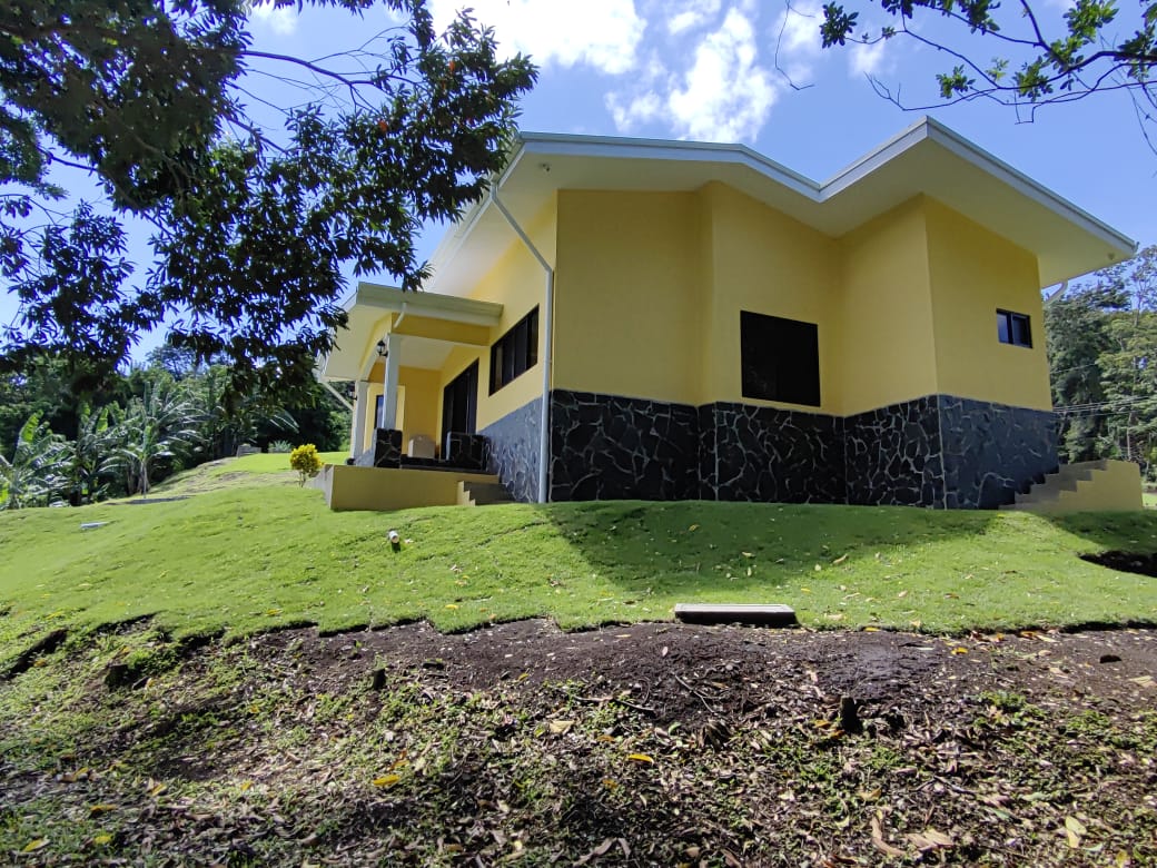 BRAND NEW,Furnished, Turn-Key, 2 BD/2 BA Home w/ Stunning Views of Lake Arenal