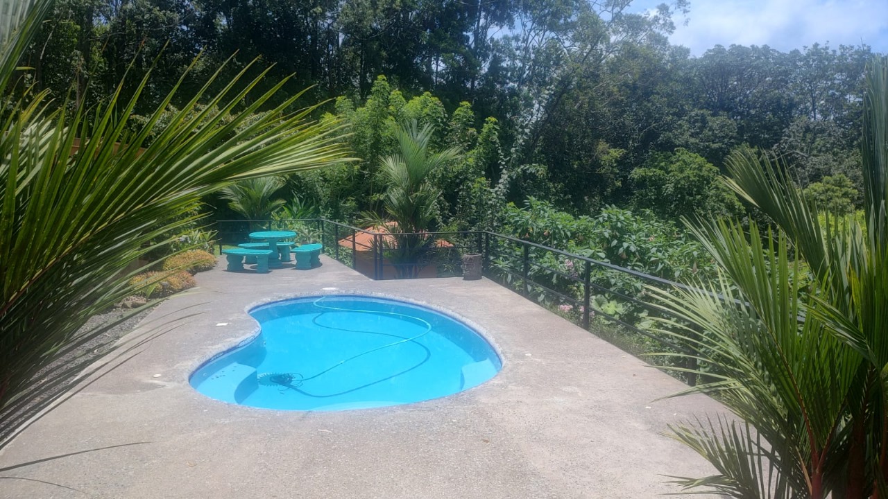 Stunning 2-bedroom, 2-bathroom home with Pool and Lake Arenal Views