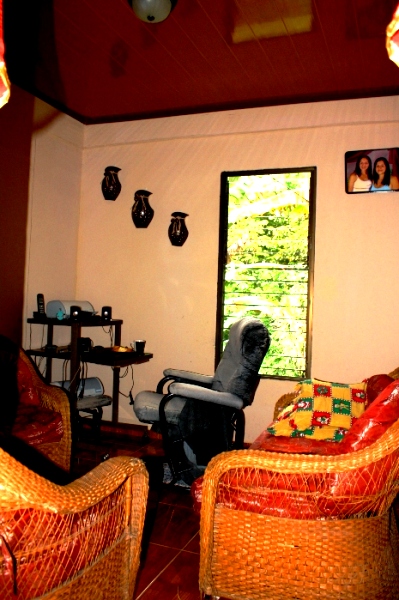 Tico-Style 4BR Home bordered by Bubbling Stream In Tronadora