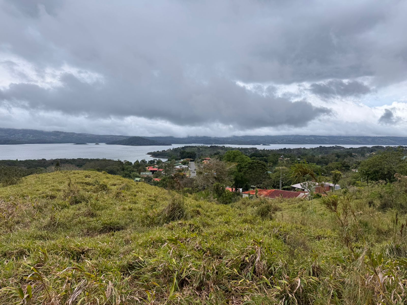24,461 m² Lot with Lake Arenal Views in Cinco Esquinas, Tilarán