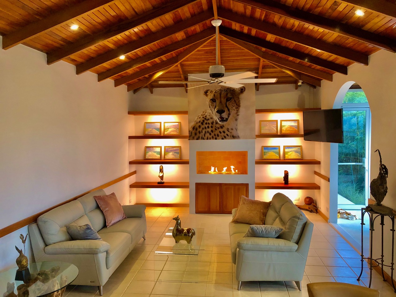 Casa Pink Sky 3BD 3BA – A Private Sanctuary with Volcano & Mountain Views