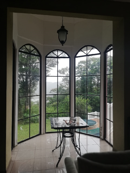 Beautiful 2BD, 2.5 BA Home in Gated Community with Lake and Volcano View 