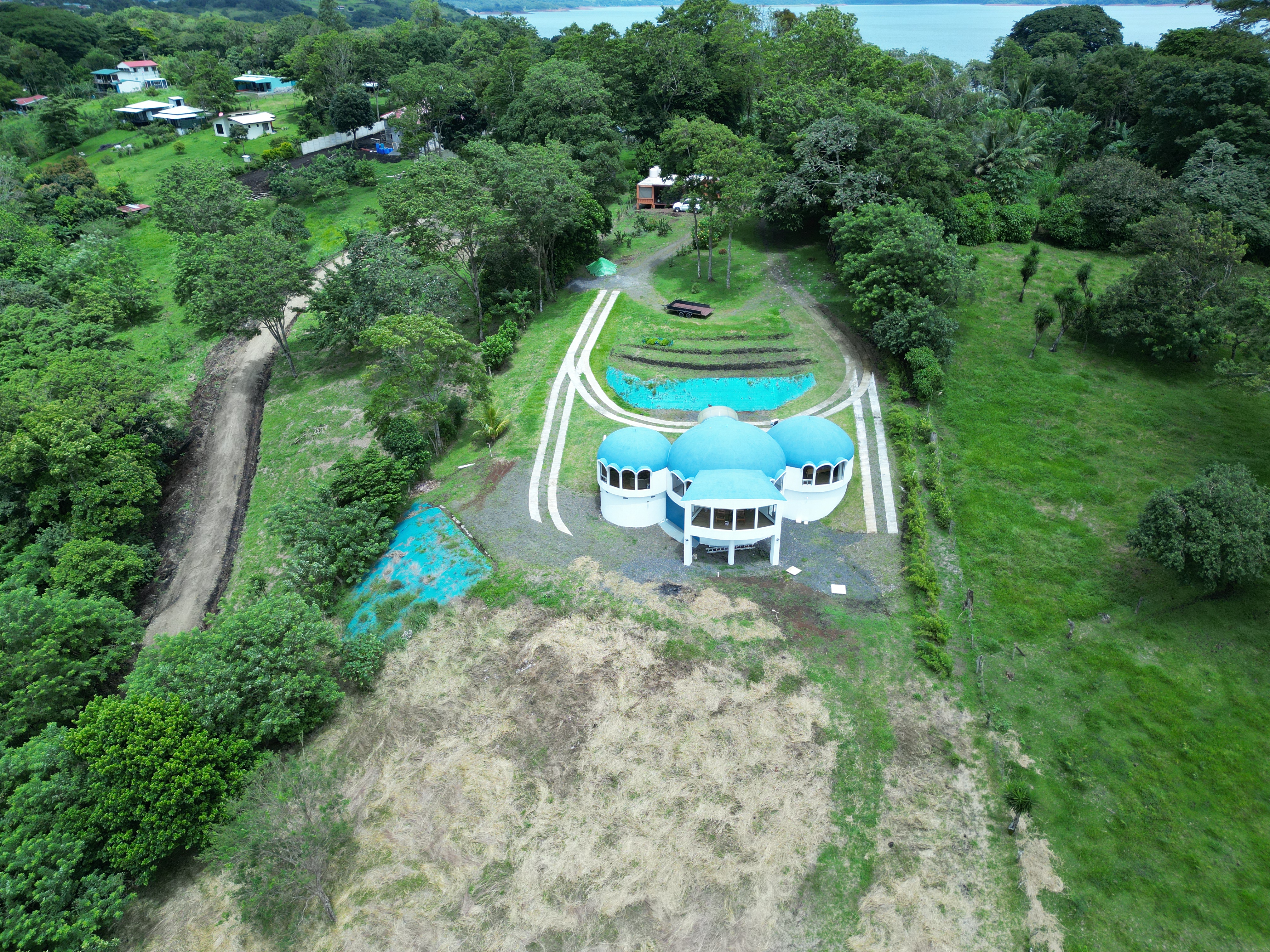Spectacular Modern Dome-Style Home w/ Lake View & a Guest House in Tronadora