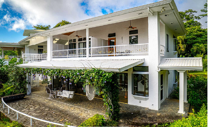 Villa Corazón: Luxury 4BD, 3.5BA Home + 3BD, 3.5BA GuestHouse w/ LAKE ACCESS