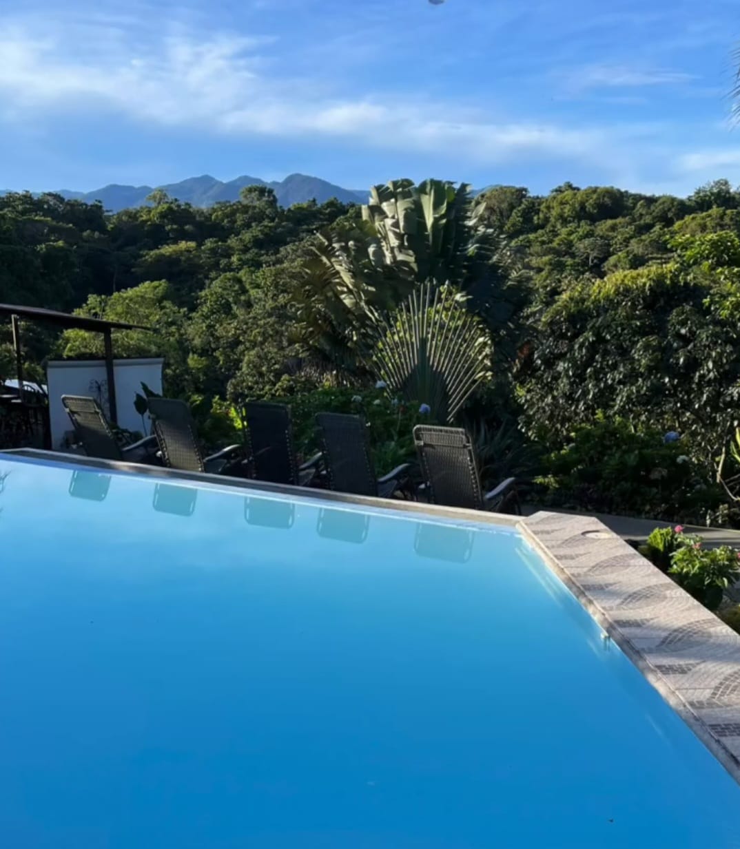 Boutique Hotel and Restaurant Between La Fortuna and Nuevo Arenal