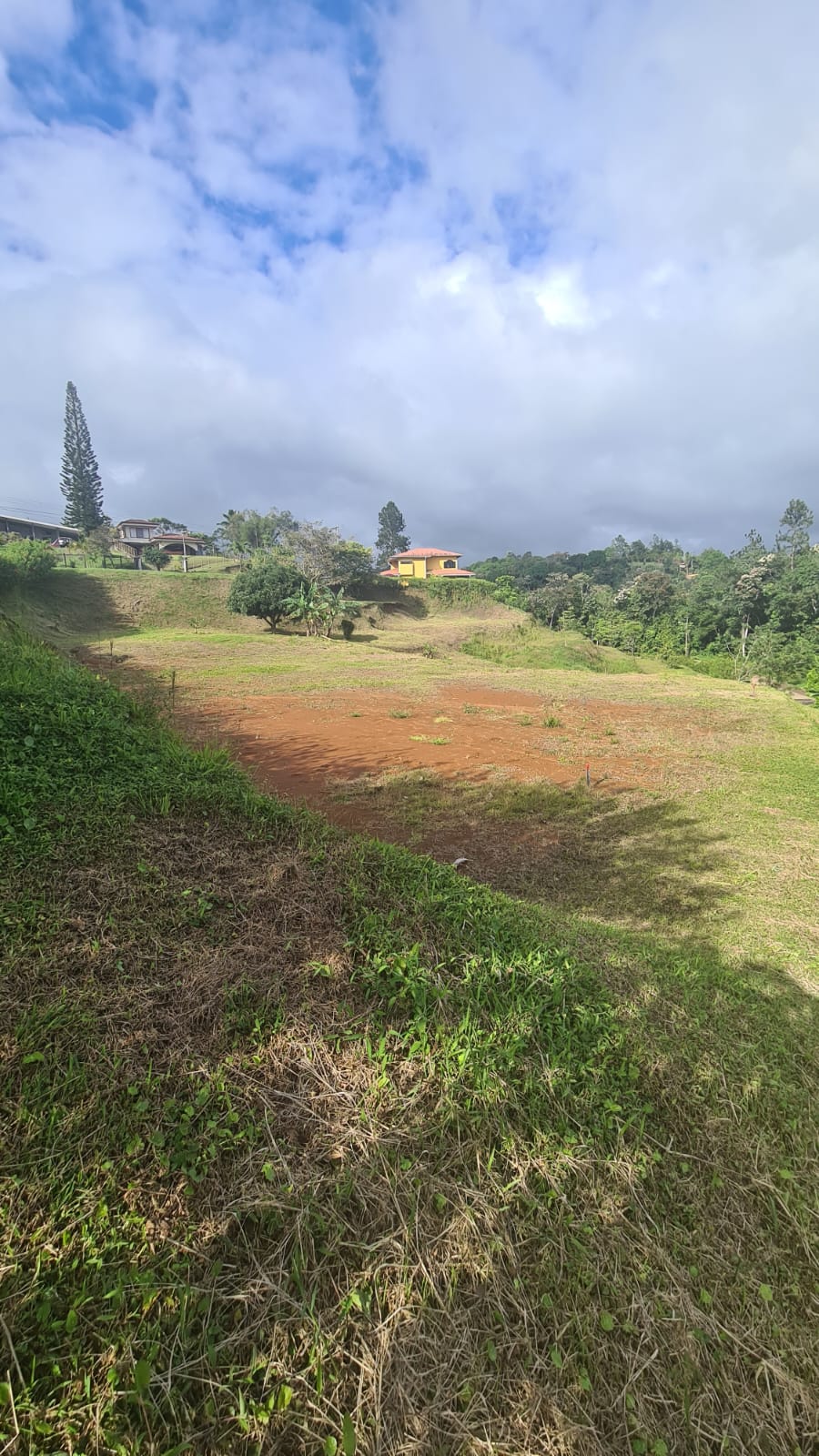 Beautiful Flat Lot of 1200 m2 Ready to Build in Nuevo Arenal