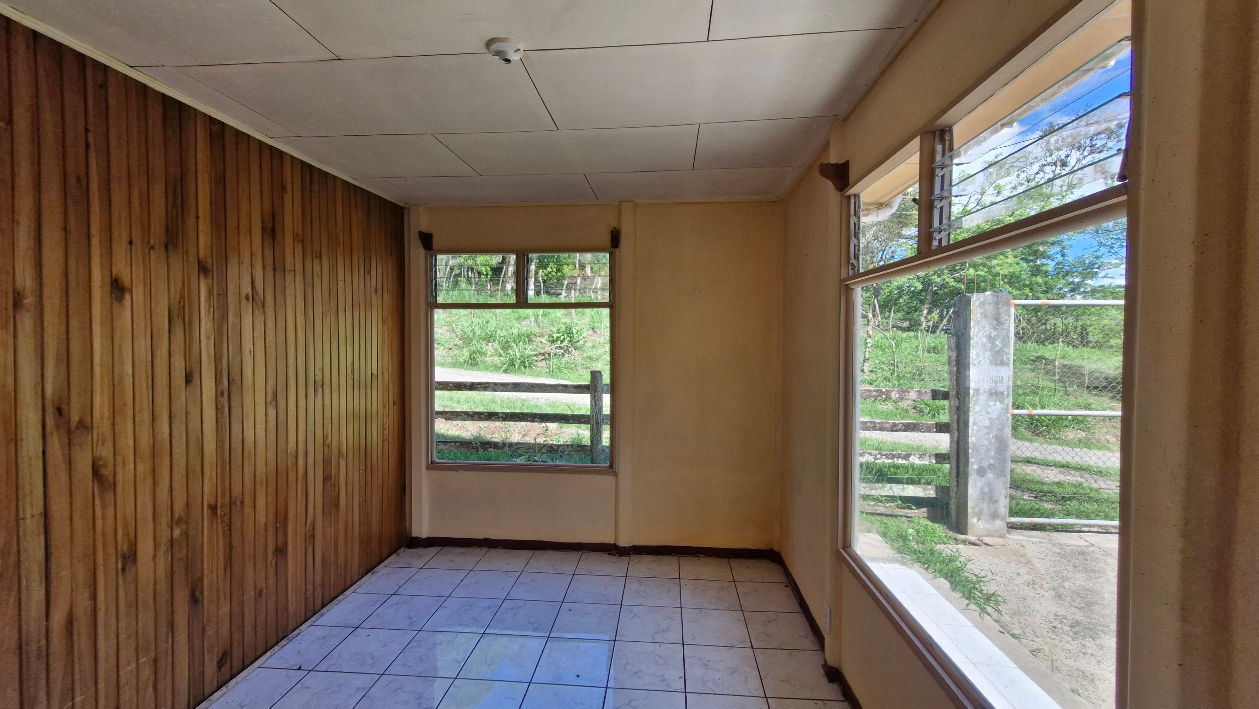 Lovely Home 4BD/2BA With Wind farms views in Parcelas de Quebrada Azul 