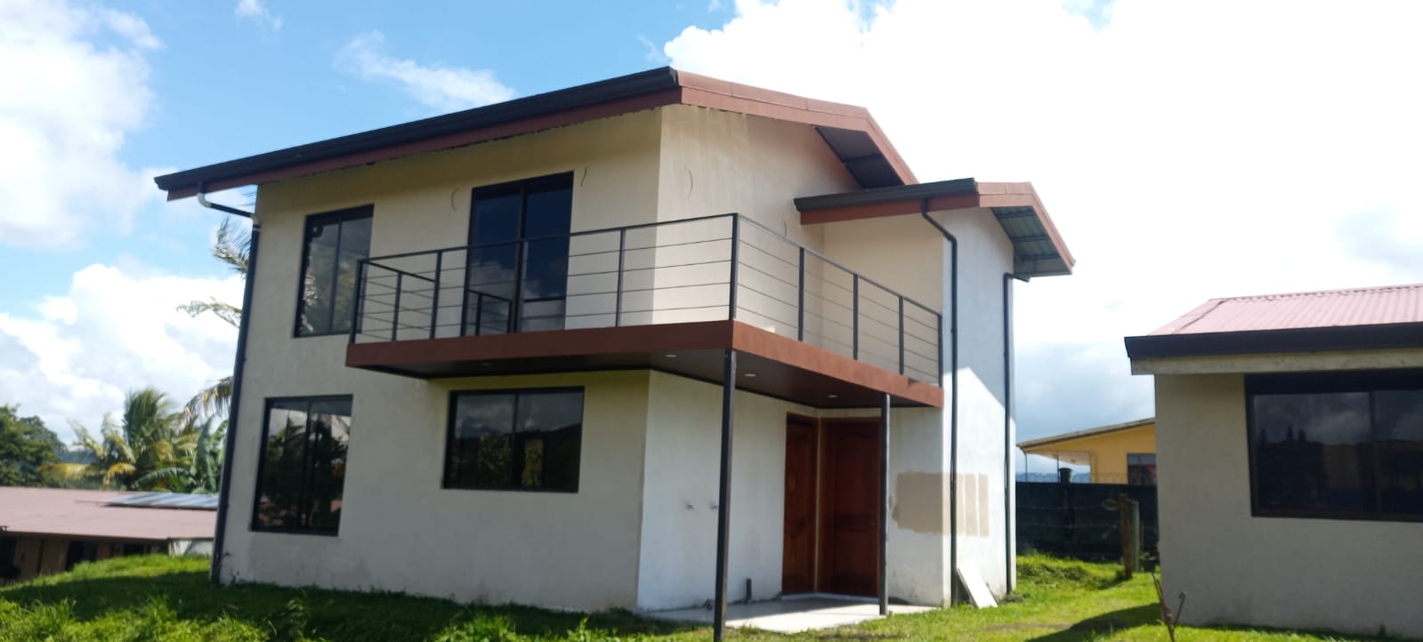 Modern Two-Story Home with Bright, Open Spaces & Room for Expansion