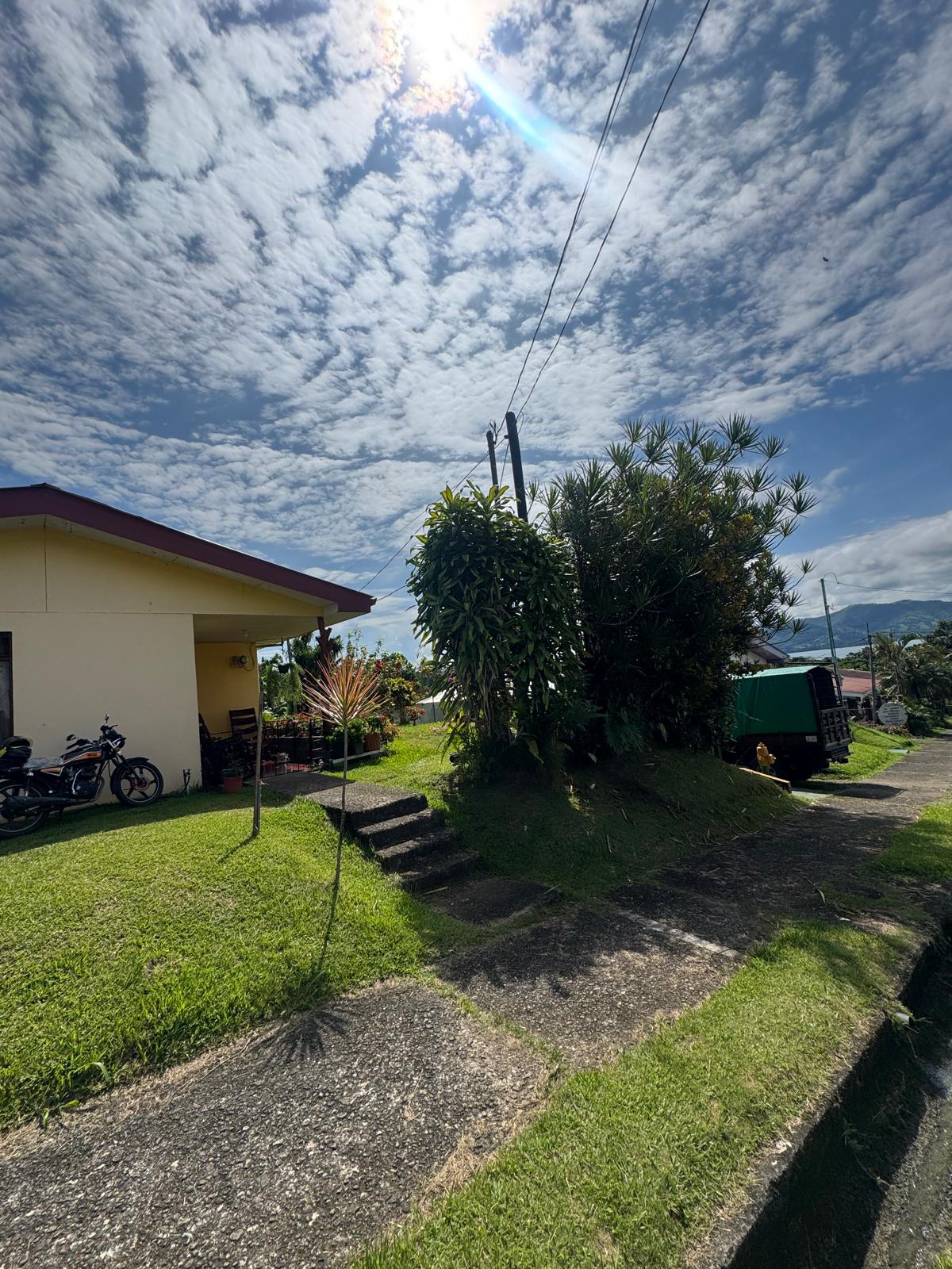 Spacious Home with Lake View and Guest Apartment in Nuevo Arenal