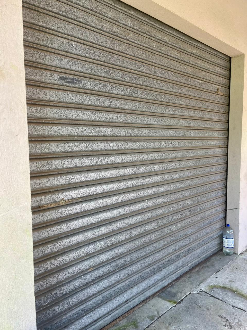 Commercial Property with Expansive Space and Breathtaking Mountain Views 