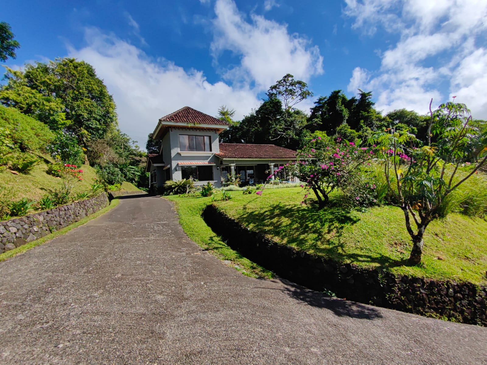 Hacienda Style 2BD/2.5BA + Office + Apt in Gated Community