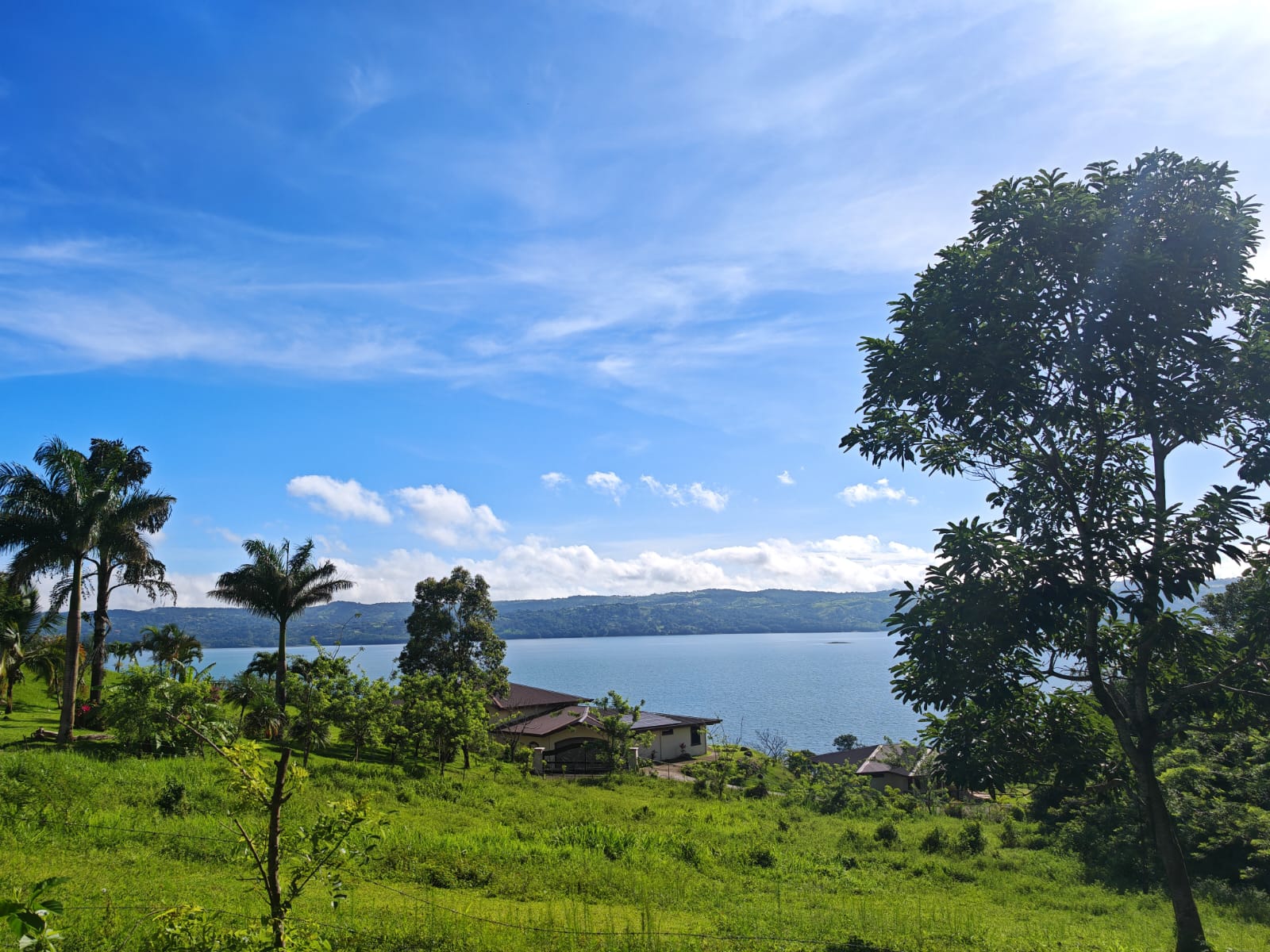 Beautiful 5,058 m² (1.25-Acre) Lot w/ Lake & Volcano View In Tronadora