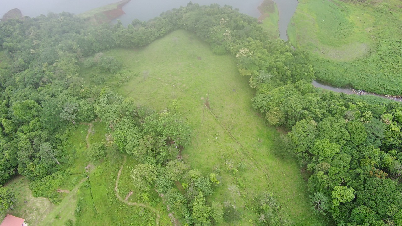 Beautiful 5502 m2 (1.35 Acre) Lolt with Amazing Lake Arenal Views in El Aguacate