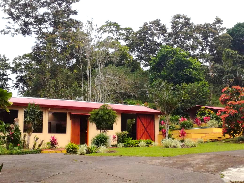 Gorgeous Property with Enormous Income Potential Near Lake Arenal!