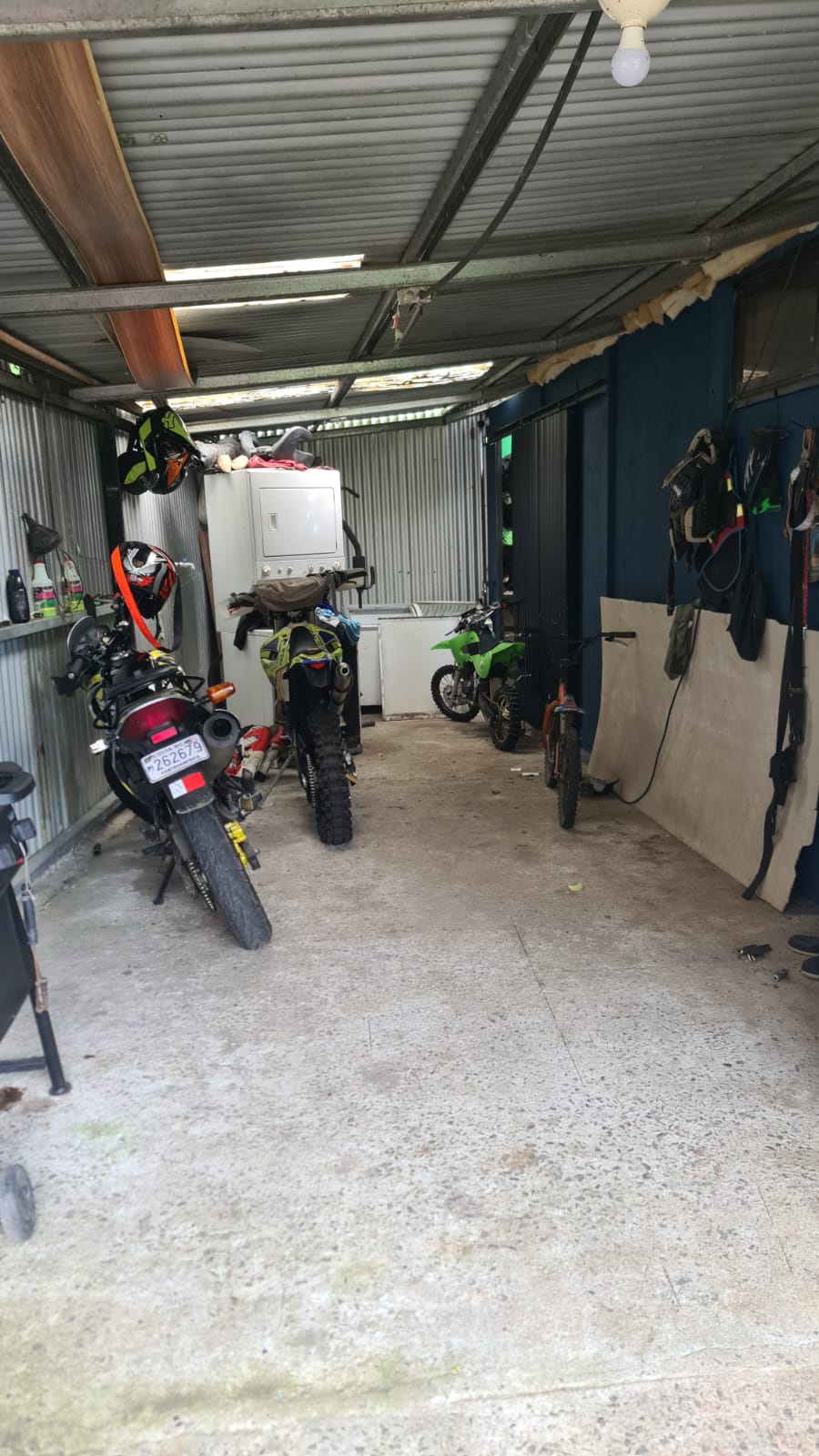 Modest, 4 Bedroom 2 Bathroom house Lake View in Nuevo Arenal