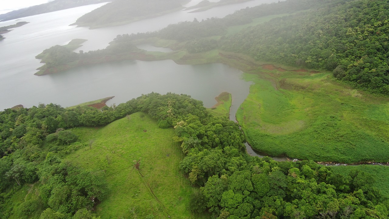 Beautiful 5502 m2 (1.35 Acre) Lolt with Amazing Lake Arenal Views in El Aguacate