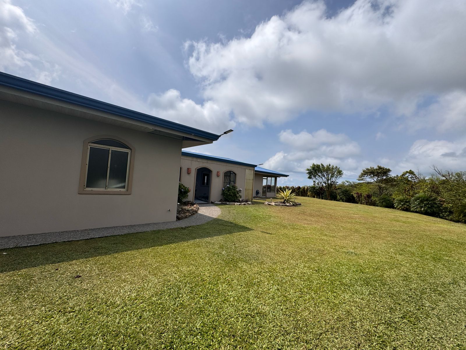  Stunning Home in Bella Vista w/ Breathtaking Views of Arenal Volcano & Lake