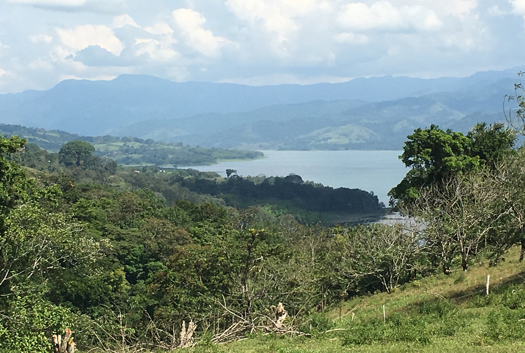 Beautiful, 5337 m2 Lake and Volcano View Lot in Gated Community in Nuevo Arenal