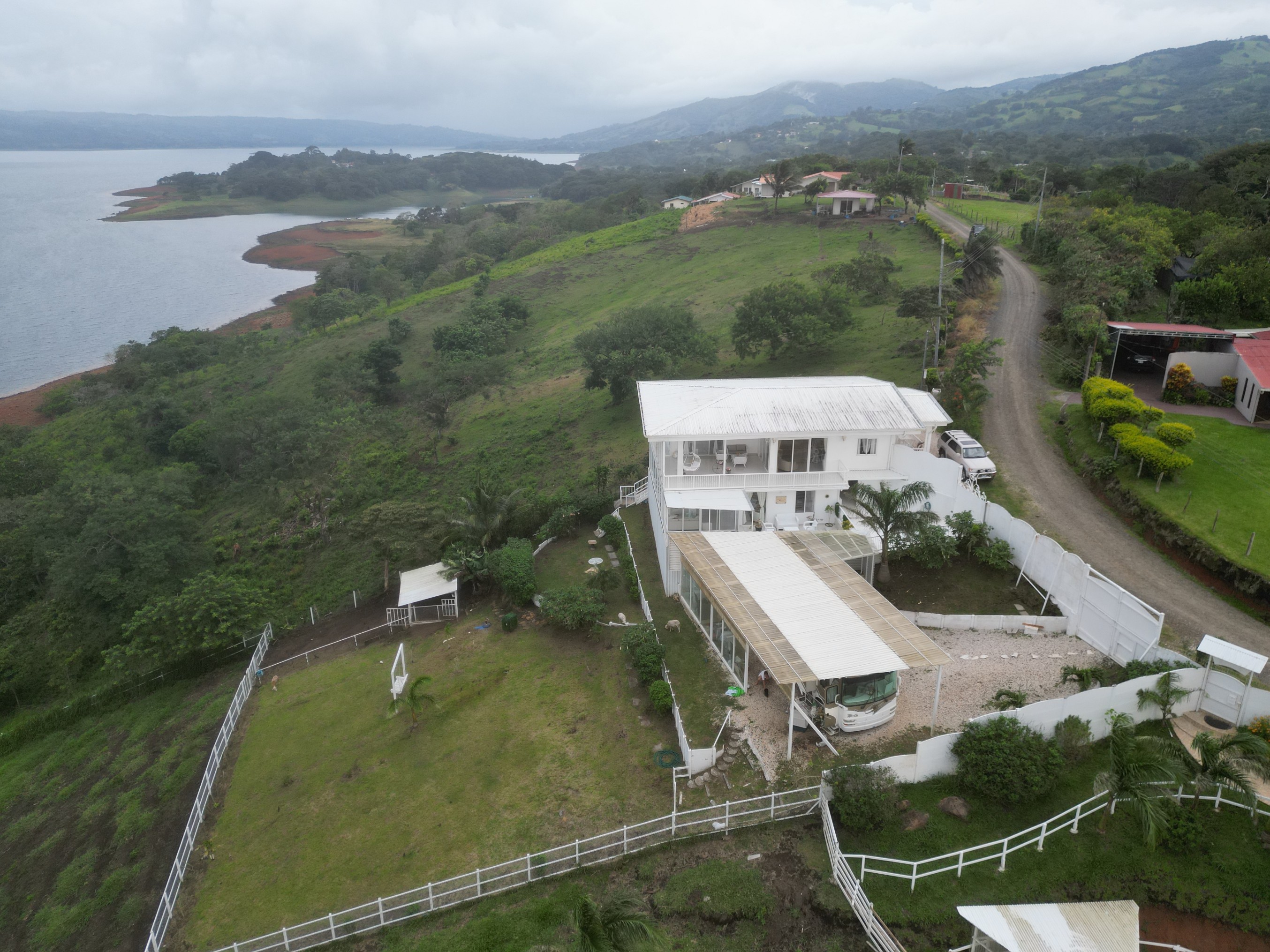 Luxury 7.41 Acre Estate 13 BD 10 BA w/ beautiful views of Lake Arenal & the Volcano 